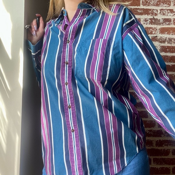 90s men’s striped button down - Picture 2 of 8